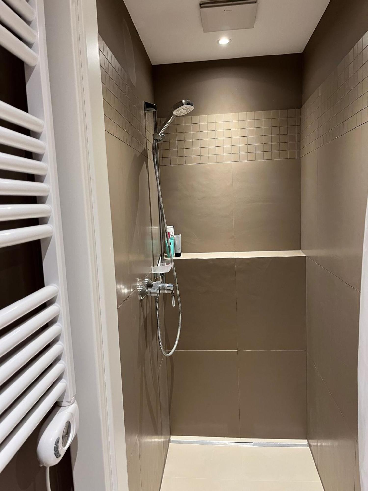 Barrierefreie Schoene Wohnung Im Eg Kössen Exteriör bild