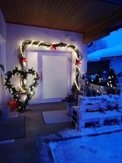 Barrierefreie Schoene Wohnung Im Eg Kössen Exteriör bild
