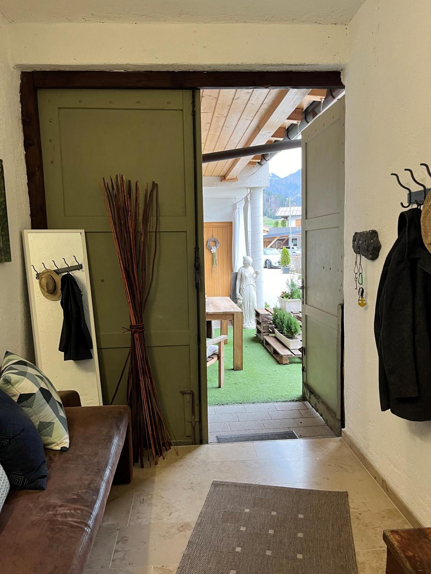 Barrierefreie Schoene Wohnung Im Eg Kössen Exteriör bild